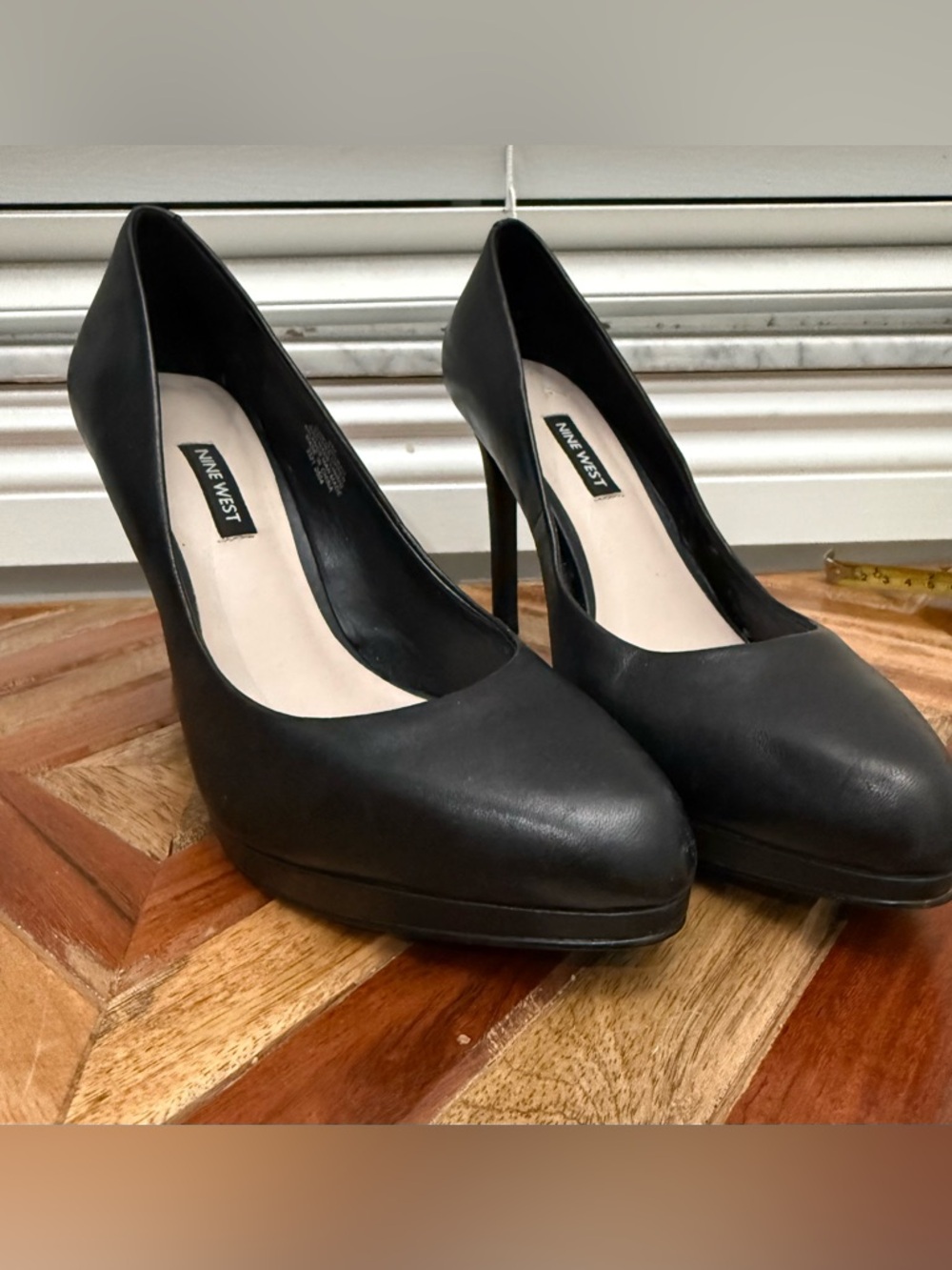 Nine West Black Leather Platform Stiletto Pumps Size 9